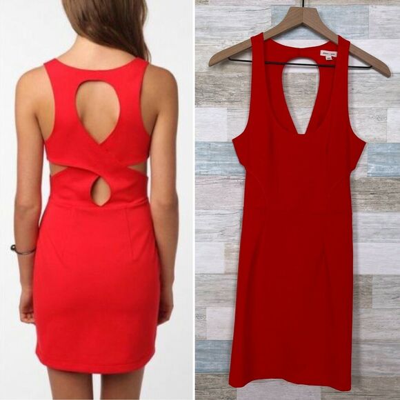 Silence & Noise Seamed Ponte Cut Out Dress Red Urban Outfitters Womens Medium - Picture 8 of 8